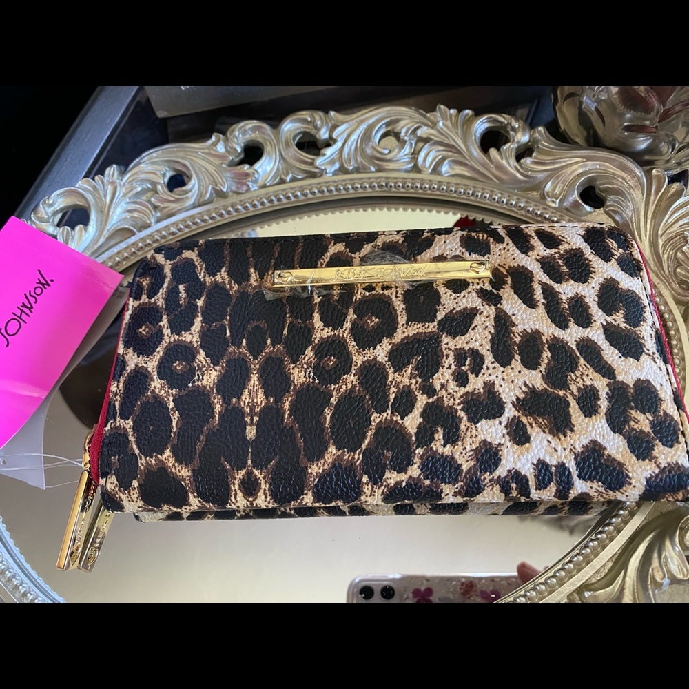 NWT Betsey Johnson Wallet